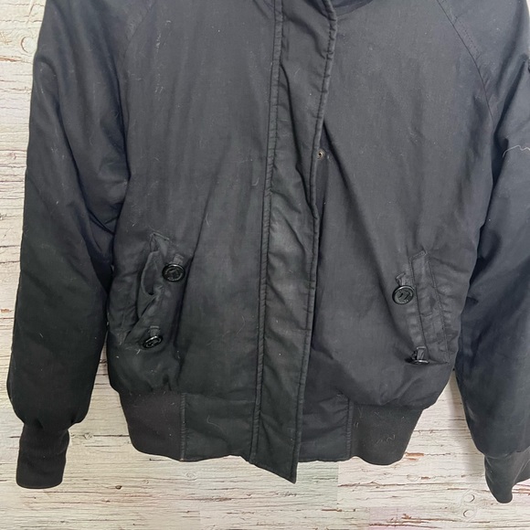 Aritzia community puffer black jacket size medium - Picture 4 of 13